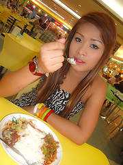 Girlfriend Kathoey Aum on a date and singing karaoke
